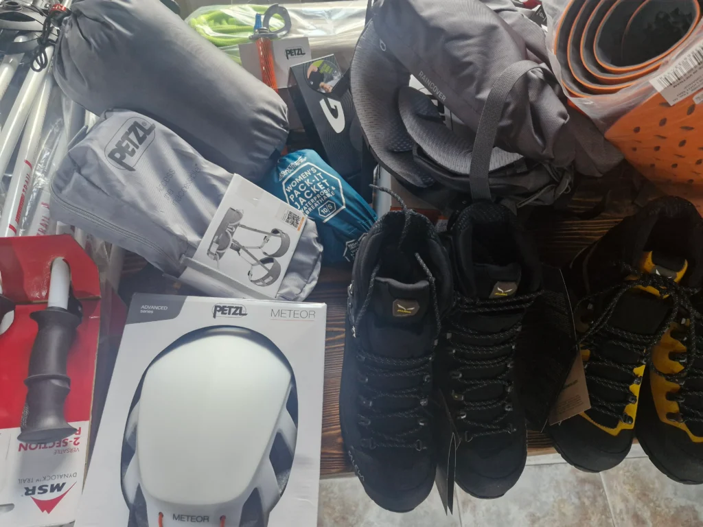 Mountain equipment rental in Stepantsminda Kazbegi MTA