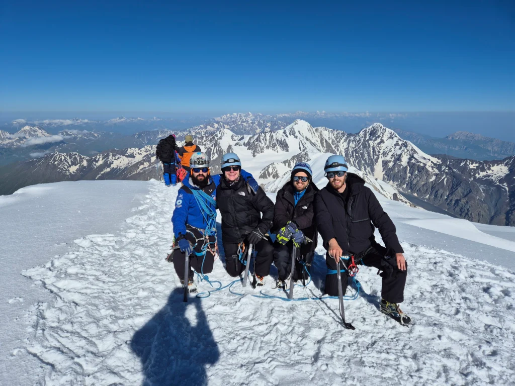Guided expeditions to M. Kazbek